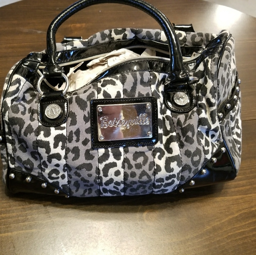 Betsey Johnson cheetah print bag